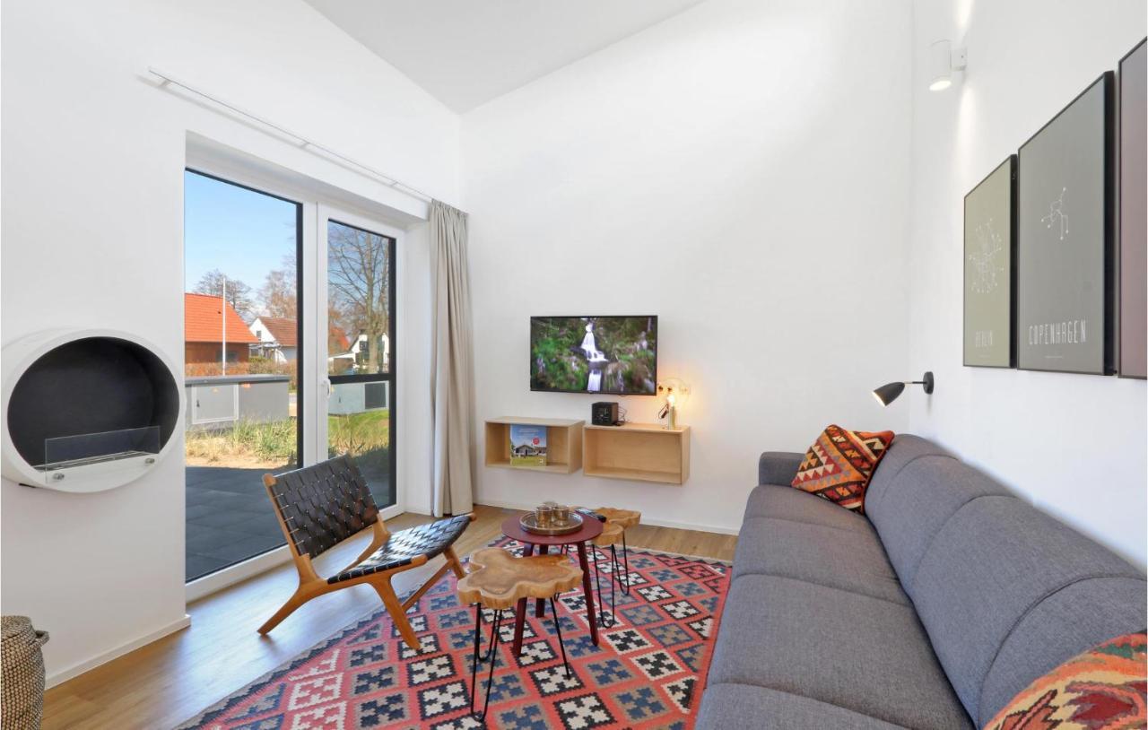 Awesome Home In Lembruch-Duemmer See With Kitchen Dış mekan fotoğraf