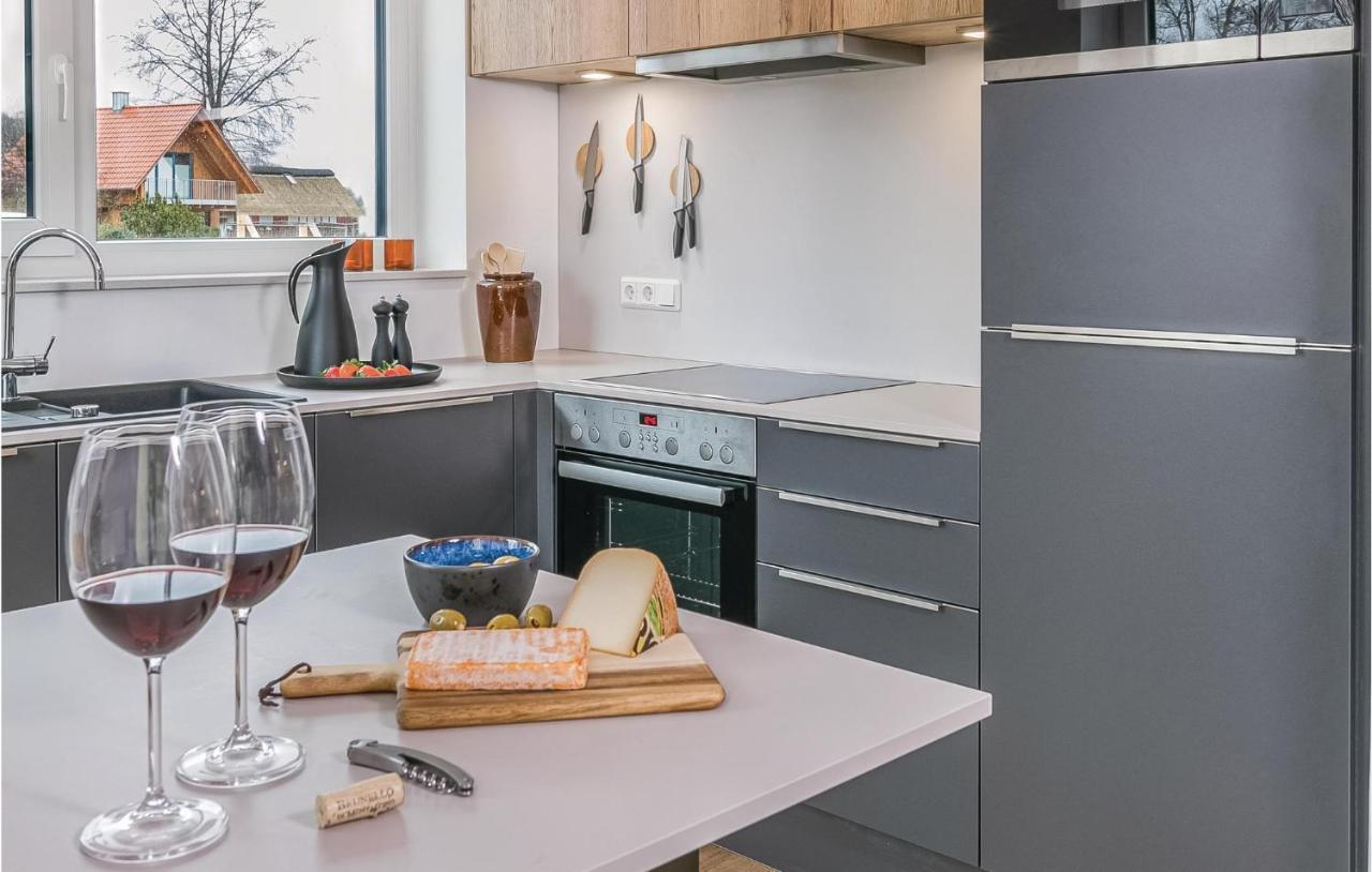 Awesome Home In Lembruch-Duemmer See With Kitchen Dış mekan fotoğraf