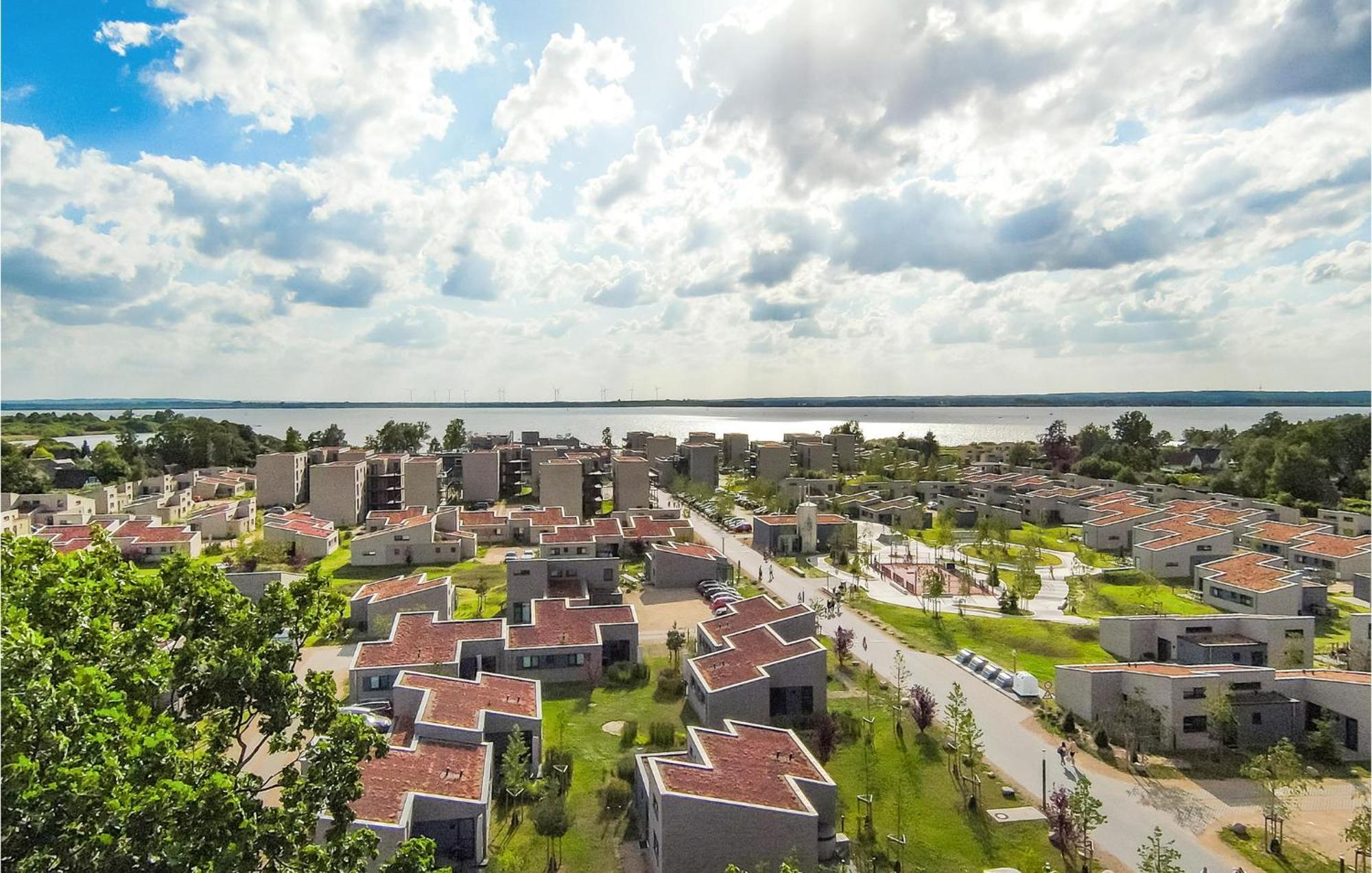 Awesome Home In Lembruch-Duemmer See With Kitchen Dış mekan fotoğraf